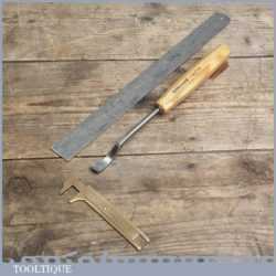 Carving chisel by Pfiel of Switzerland - Original Pfiel Handle