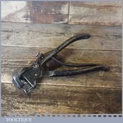 Scarce vintage Henry Disston & Son saw set in good used condition.