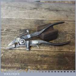 Vintage R & E W German Saw Set - Good Condition