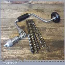 Carpenters 10” Ratchet Brace And 6 Double Spur Auger Bits - Good Condition