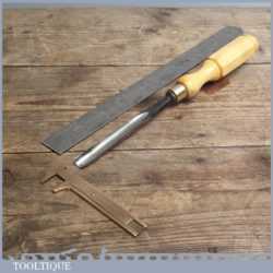 Vintage Forged Steel Carving Chisel by HERO - Boxwood Handle