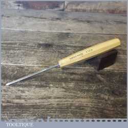 Vintage Swiss Made Pfiel 2/11 Wood Carving Straight Veiner Gouge