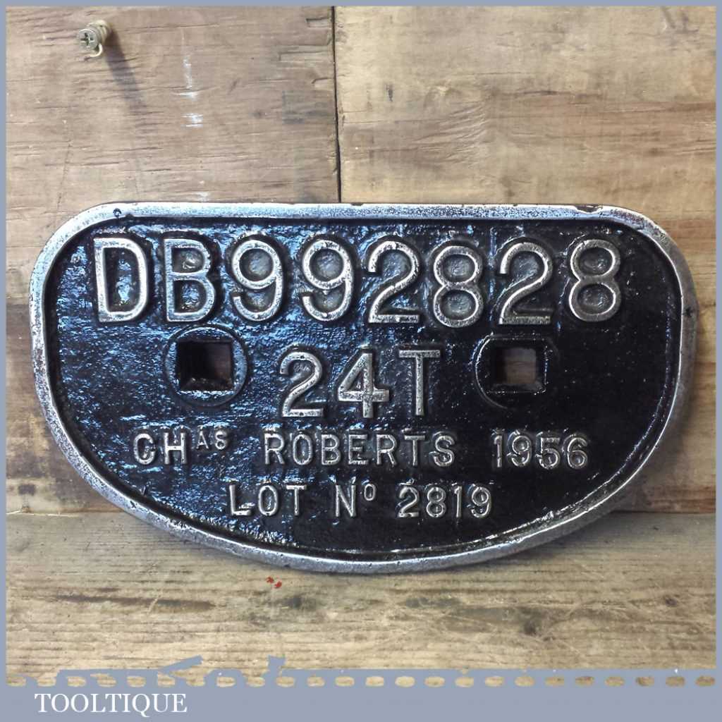 Vintage Railwayana Original Cast steel Coach Plate BD992828 Chas ROBERTS 1958