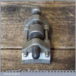 Vintage Eclipse No: 36 honing guide for chisels and plane irons in good used condition.