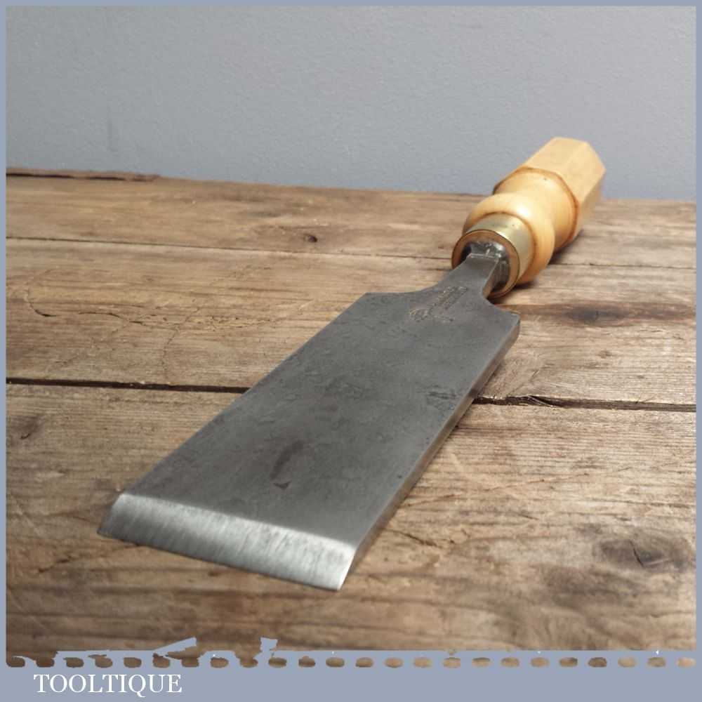 Mawood Sheffield 2″ Firmer Chisel with London Pattern Boxwood Handle