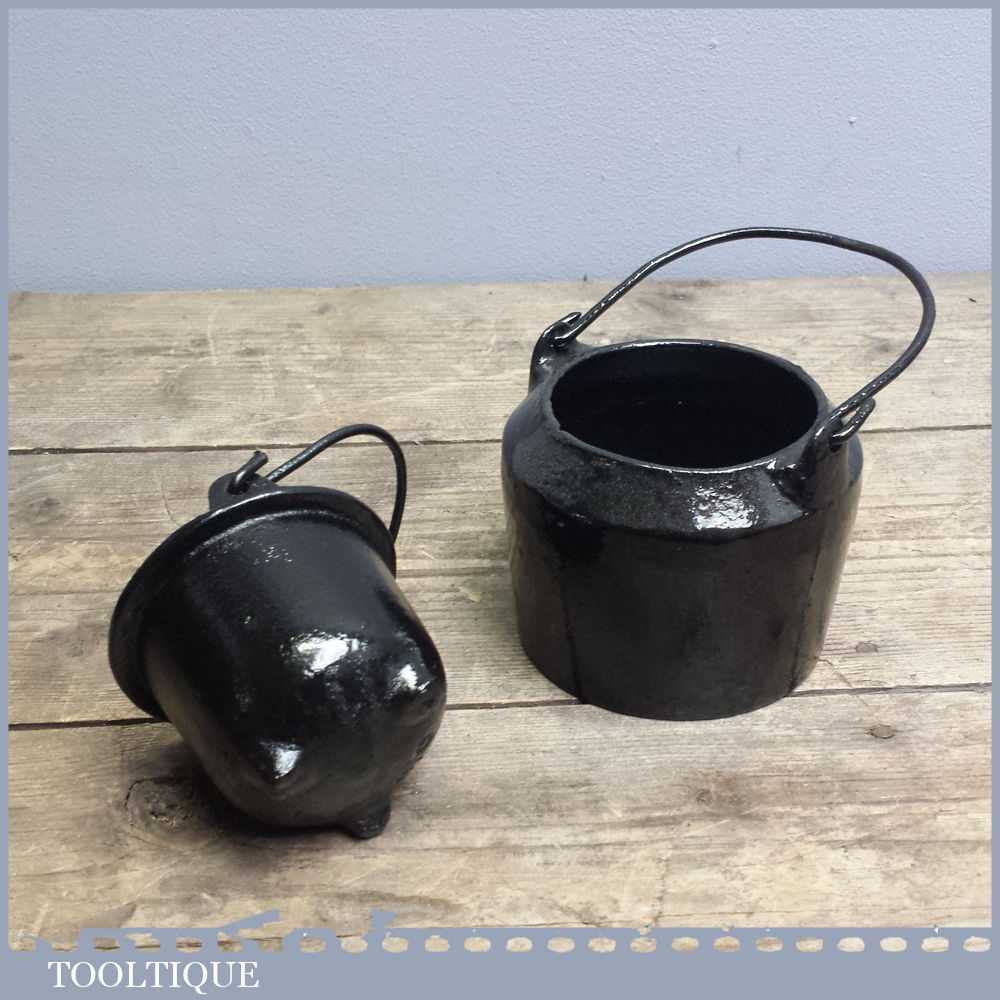 Vintage T C & Clark Co Small Cast Iron Glue Pote Tooltique